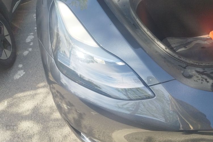 Tesla Model Y 2024 #8 Tesla Model Y 2024 car image #8
