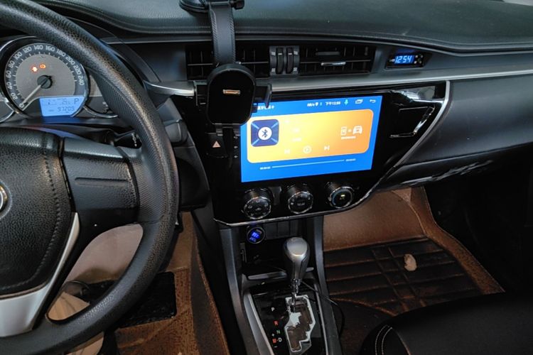 Toyota Corolla 2017 car image #13