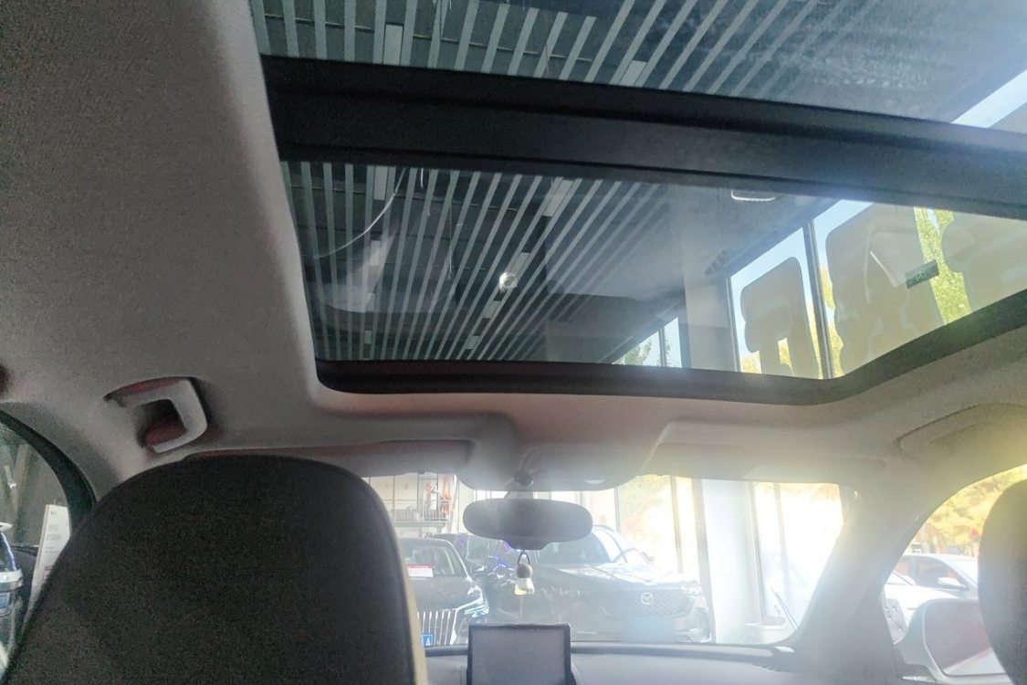Audi Q3 2016 immagine di auto #20