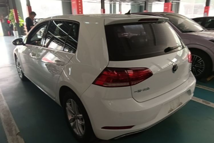 Volkswagen Golf 2019 #5 Volkswagen Golf 2019 car image #5