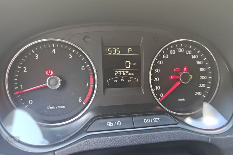 Volkswagen Polo 2015 #14 Volkswagen Polo 2015 car image #14