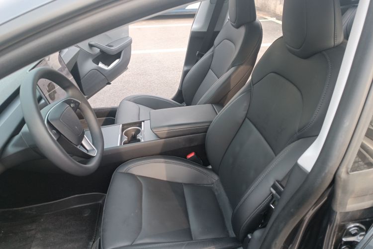Tesla Model 3 2024 car image #19