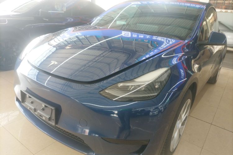 Tesla Model Y 2022 #2 Tesla Model Y 2022 car image #2