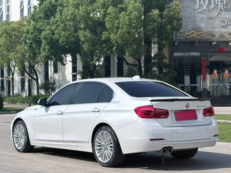 BMW 3 Series 2018 #4 BMW 3 Series 2018 car image #4