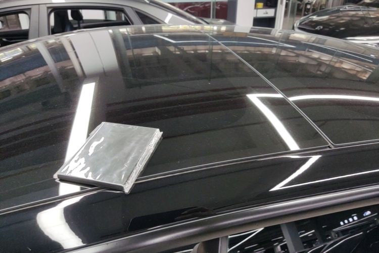Tesla Model 3 2021 car image #25