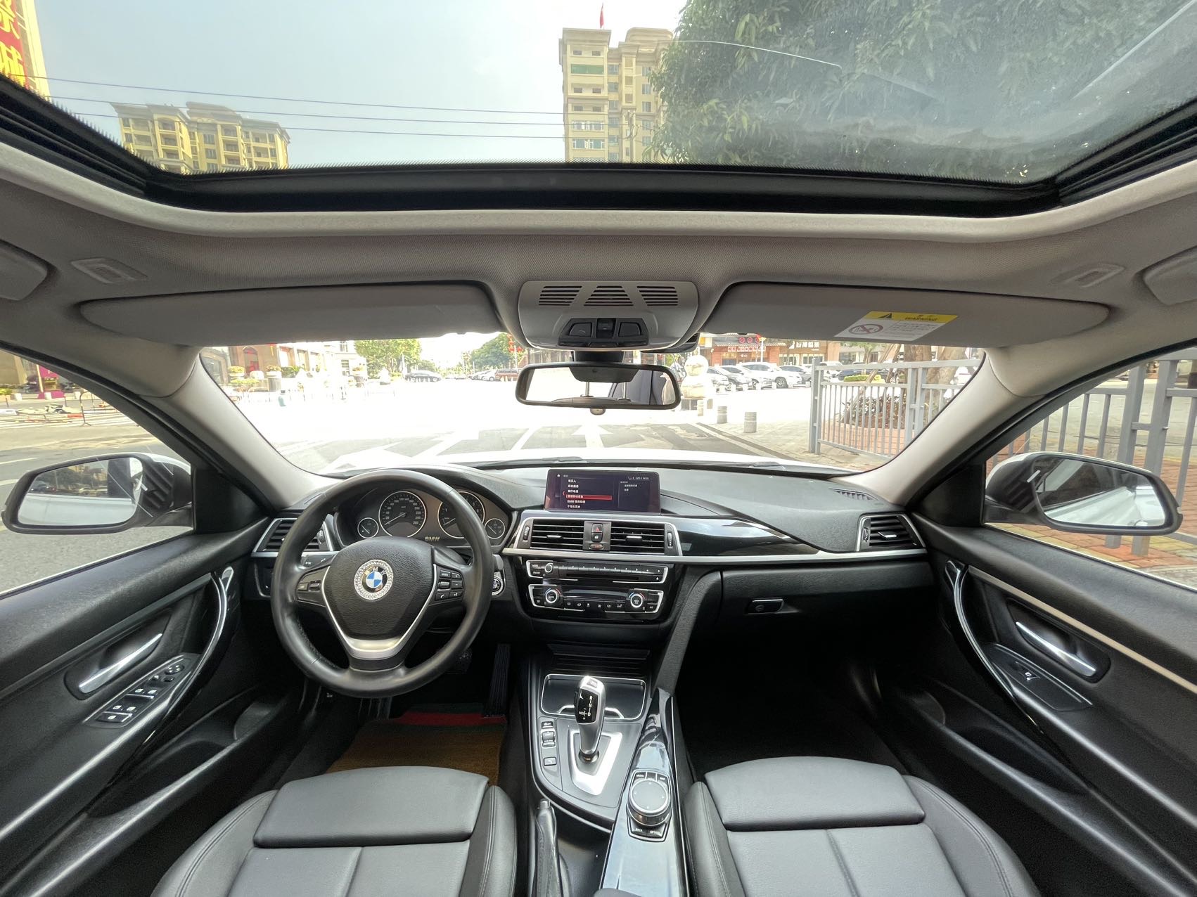 BMW 3 Series 2018 #10 BMW 3 Series 2018 car image #10
