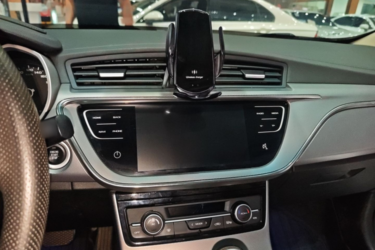 GEELY Emgrand GL 2018 car image #15