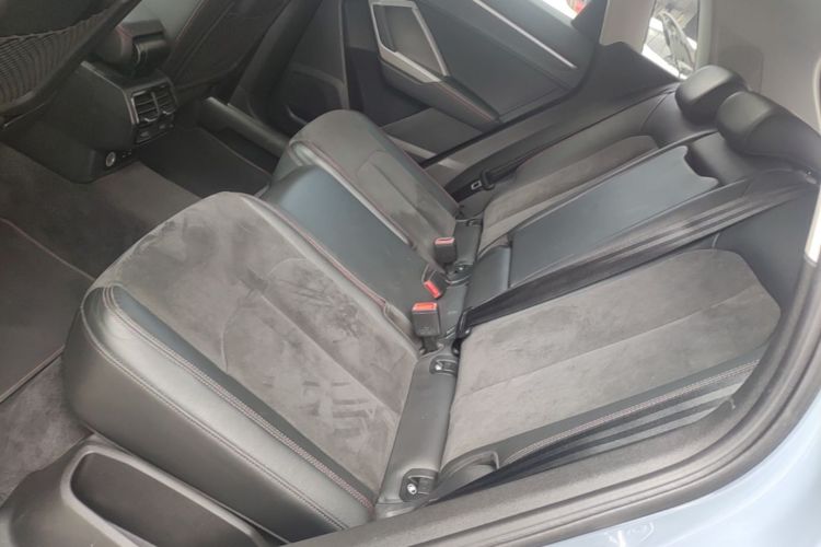 Audi Q3 2021 imagen de coche #17