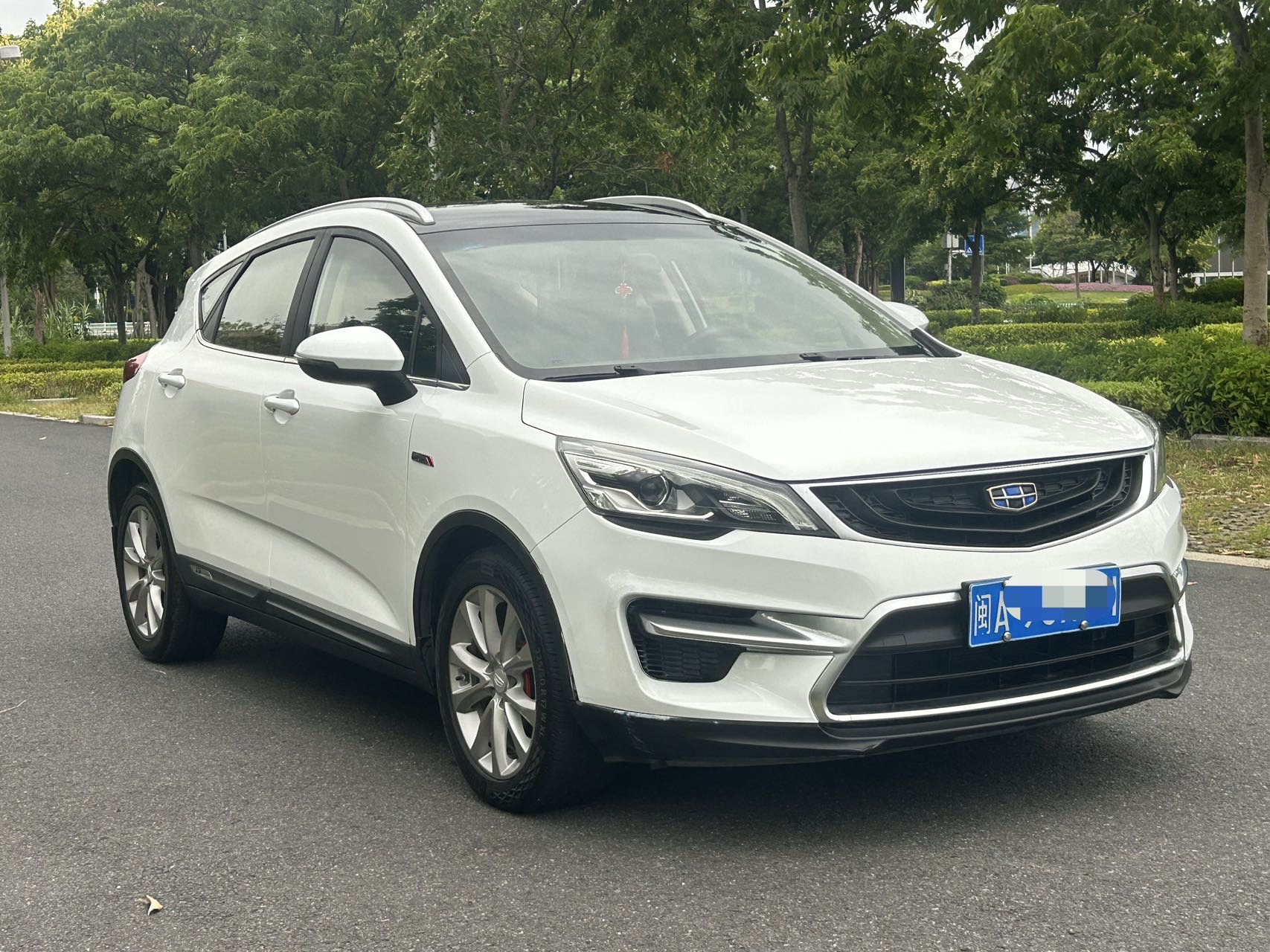 GEELY Emgrand GS 2017 car image #3