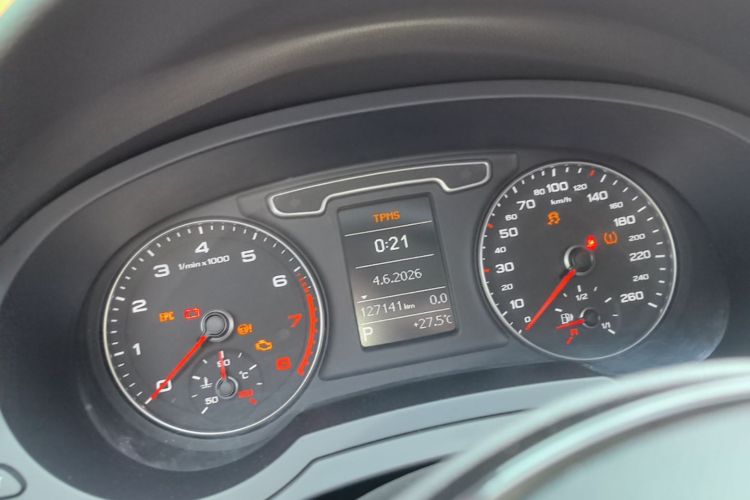 Audi Q3 2015 #12 Audi Q3 2015 car image #12