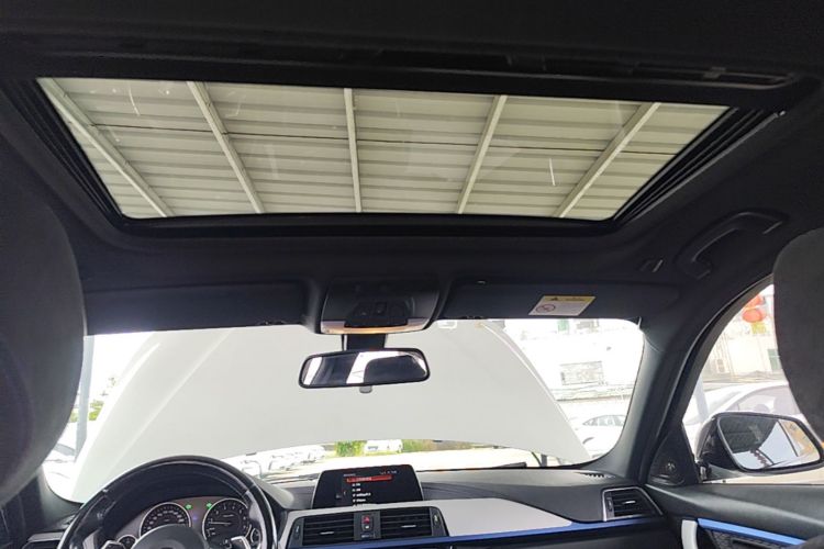 BMW 3 Series 2018 #18 BMW 3 Series 2018 car image #18
