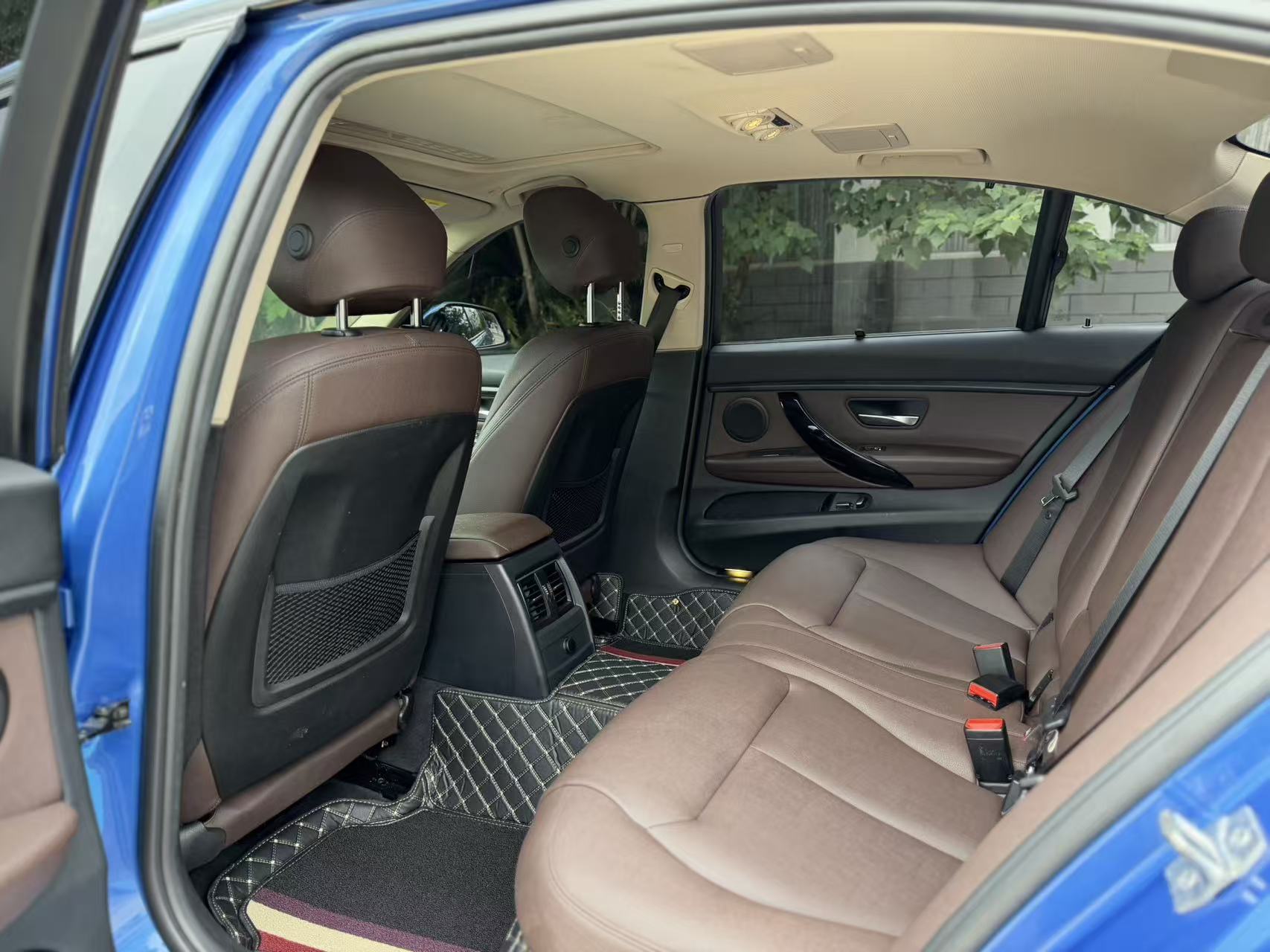 BMW 3 Series 2018 #6 BMW 3 Series 2018 car image #6