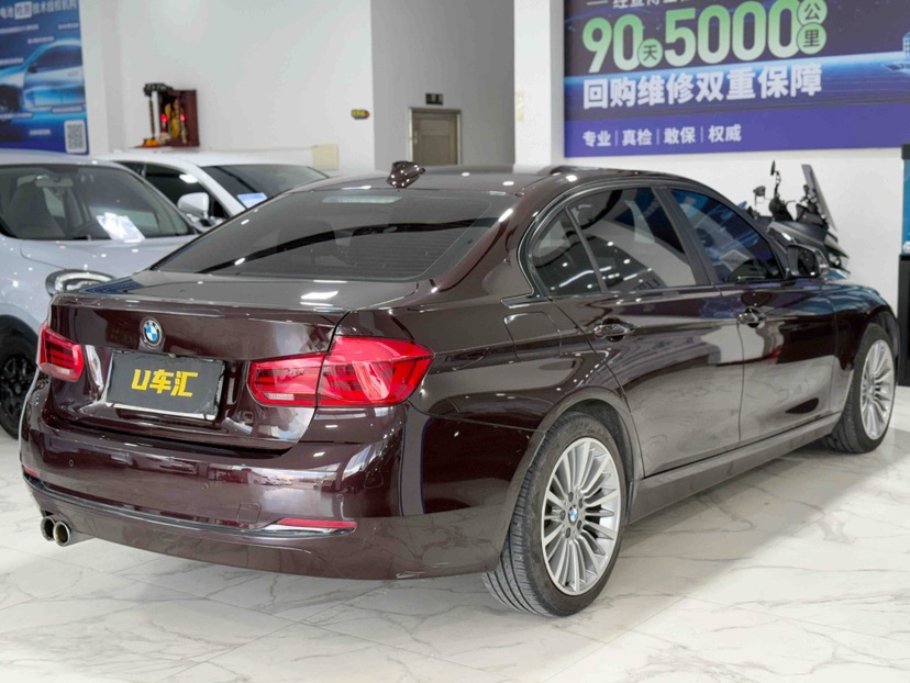 BMW 3 Series 2019 car image #8