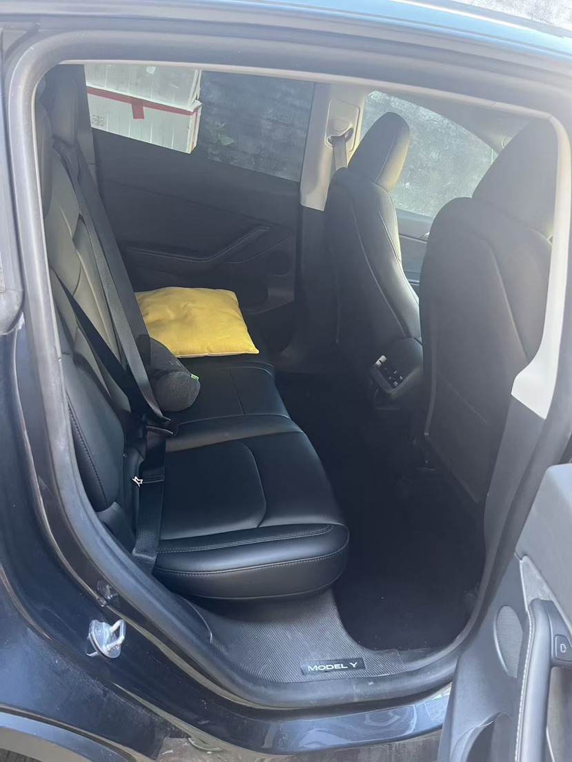 Tesla Model Y 2024 car image #3