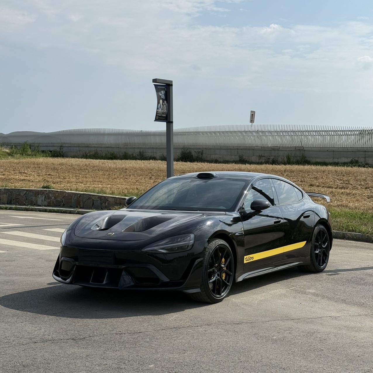 MI SU7 Ultra 2025 MI SU7 Ultra 2025 immagine di auto