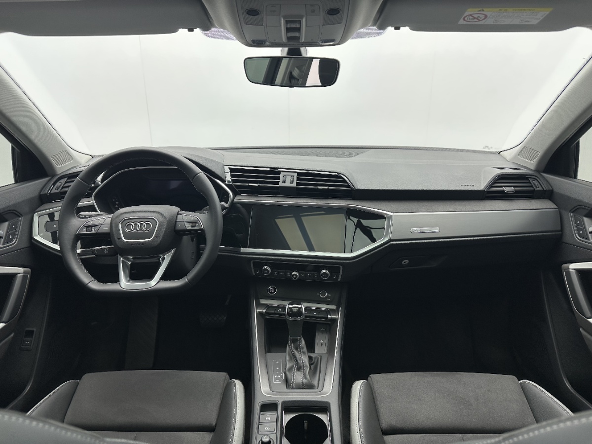 Audi Q3 2023 #7 Audi Q3 2023 car image #7