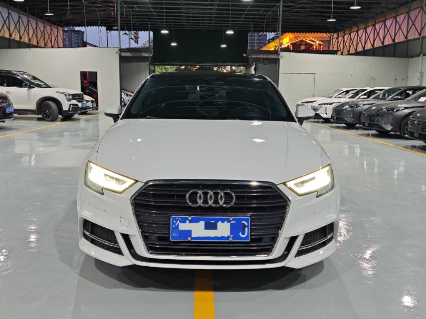 Audi A3 2019 imagen de coche #4