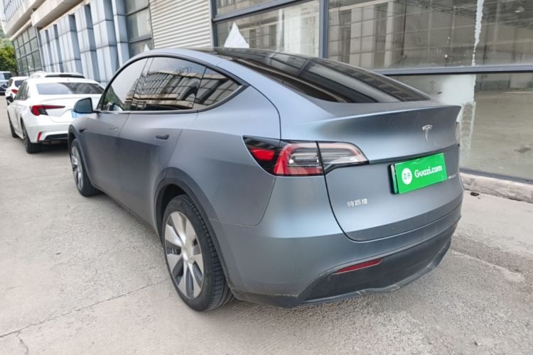 Tesla Model Y 2023 #7 Tesla Model Y 2023 car image #7