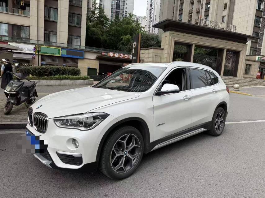 2017 2017 car image