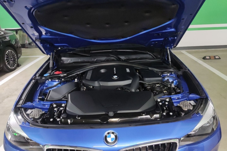 BMW 3 Series GT 2021 car image #22