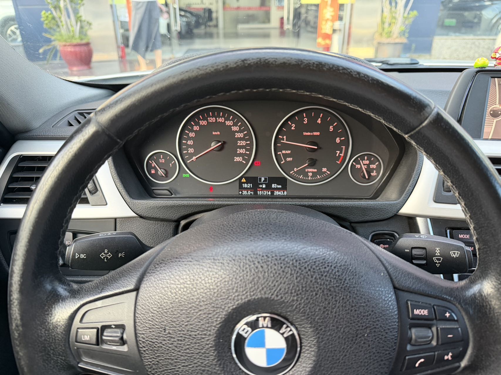 BMW 3 Series 2013 car image #12
