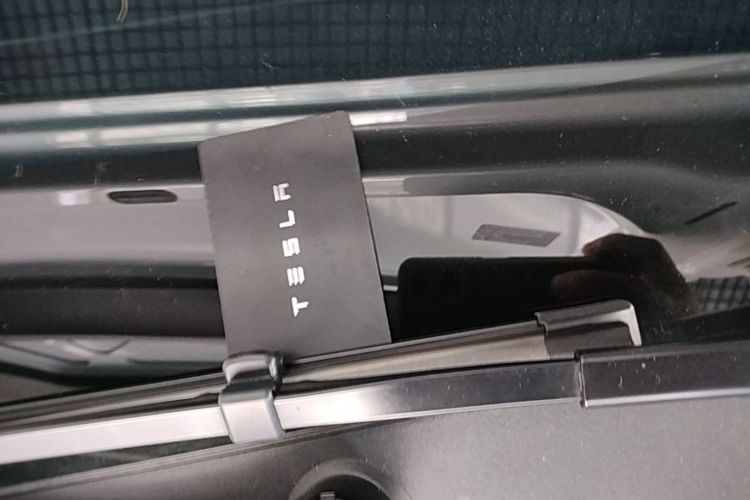 Tesla Model Y 2023 #9 Tesla Model Y 2023 car image #9