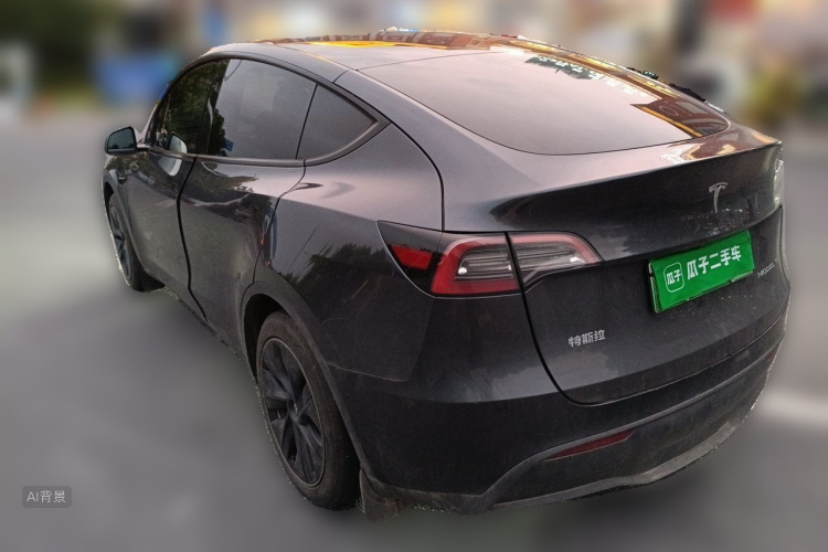 Tesla Model Y 2024 #5 Tesla Model Y 2024 car image #5