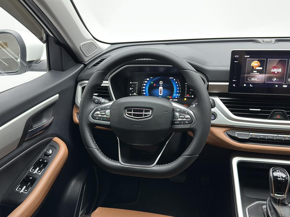 GEELY Vision X6 2020 car image #16