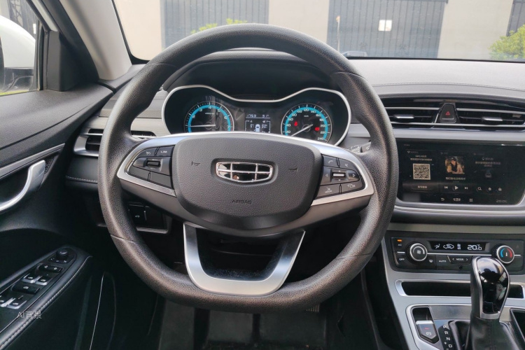 GEELY Emgrand 2021 #12 GEELY Emgrand 2021 car image #12