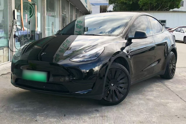 Tesla Model Y 2023 #4 Tesla Model Y 2023 car image #4
