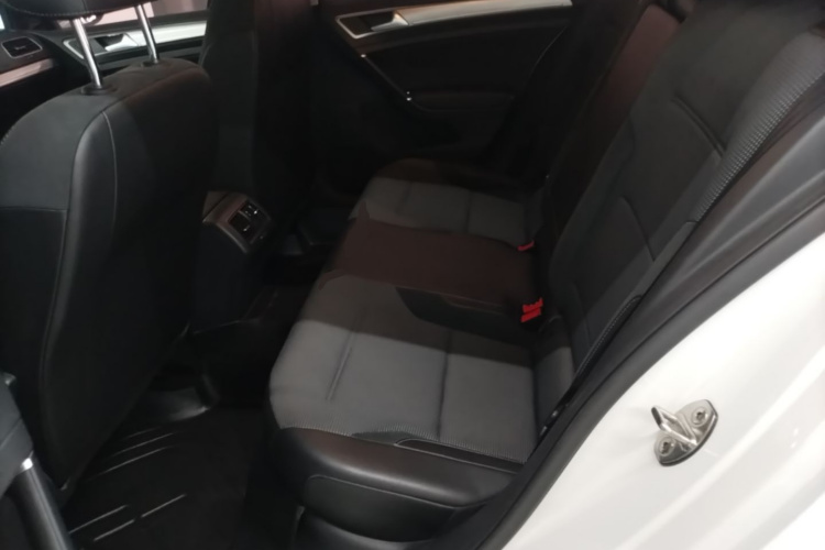 Volkswagen Golf 2018 #17 Volkswagen Golf 2018 car image #17