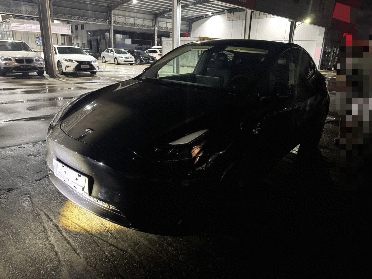 Tesla Model Y 2022 Tesla Model Y 2022 car image