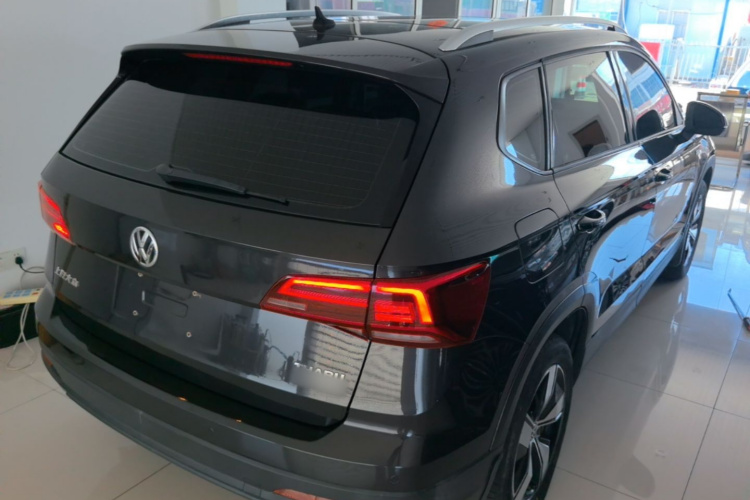 Volkswagen Tharu 2018 car image #7
