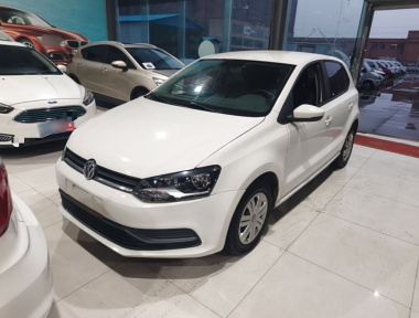 Volkswagen Polo 2016 Volkswagen Polo 2016 car image