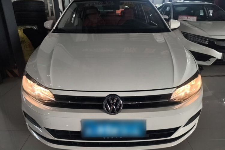 Volkswagen Polo 2020 car image #3