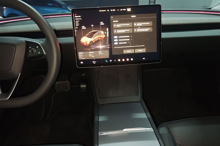 Tesla Model 3 2023 #13 Tesla Model 3 2023 car image #13