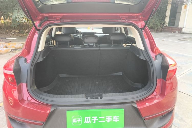 GEELY Emgrand GS 2017 car image #19