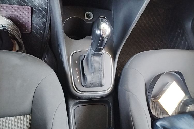 Volkswagen Polo 2018 #14 Volkswagen Polo 2018 car image #14
