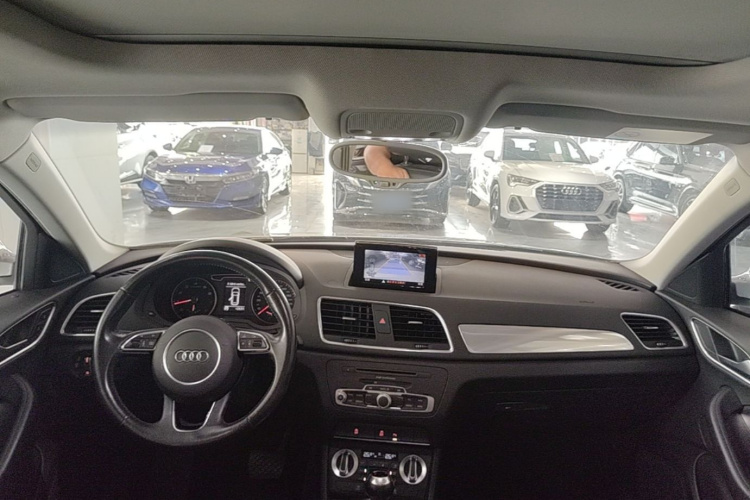 Audi Q3 2016 #10 Audi Q3 2016 car image #10