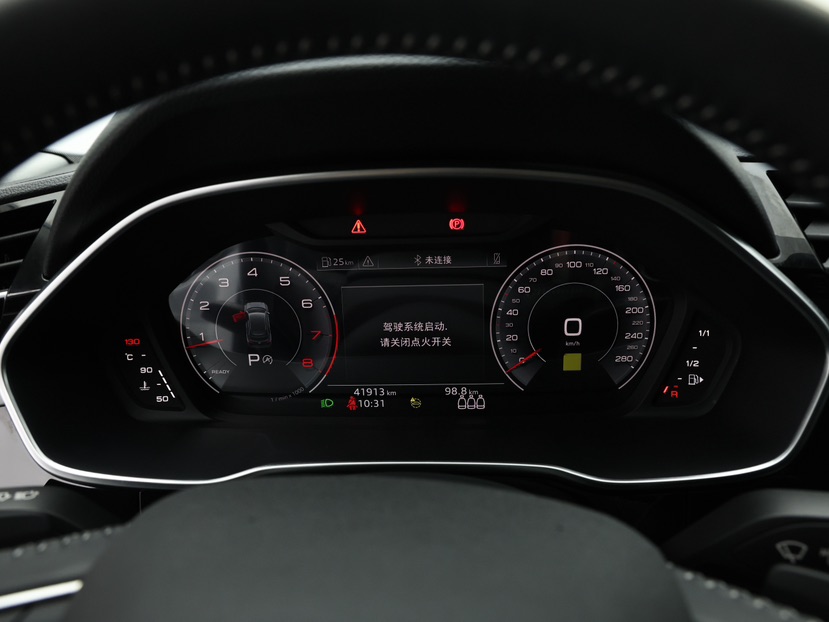 Audi Q3 2022 car image #6