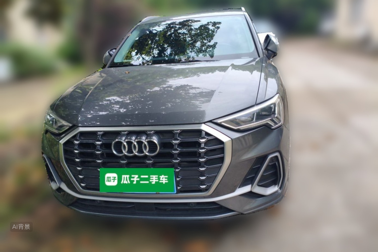 Audi Q3 2020 car image #3