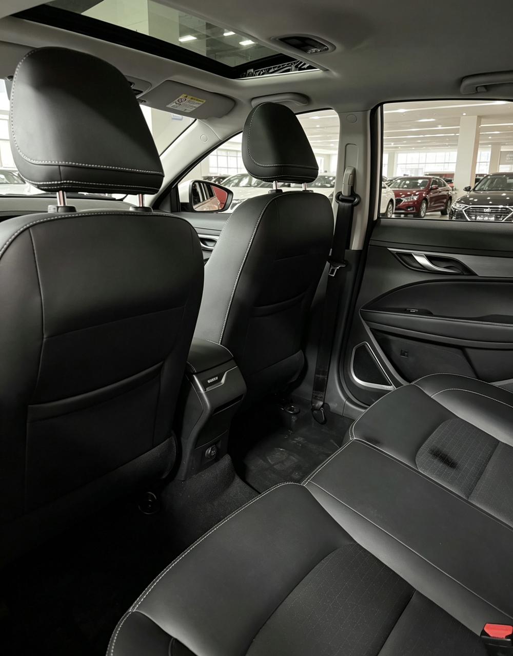 GEELY Emgrand 2020 #10 GEELY Emgrand 2020 car image #10