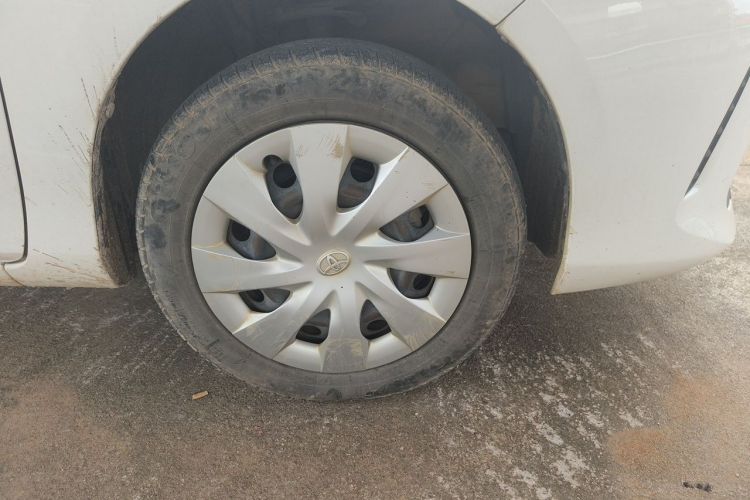 Toyota Vios 2018 صورة سيارة #6