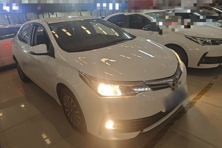 Toyota Corolla 2018 immagine di auto #4
