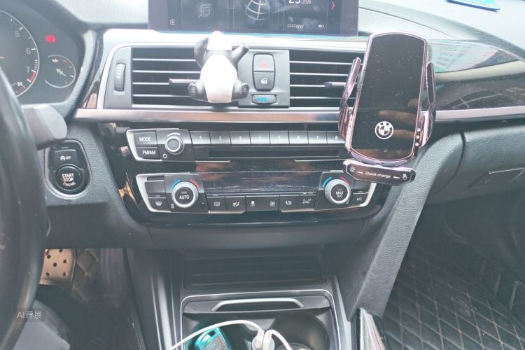 BMW 3 Series 2018 car image #15