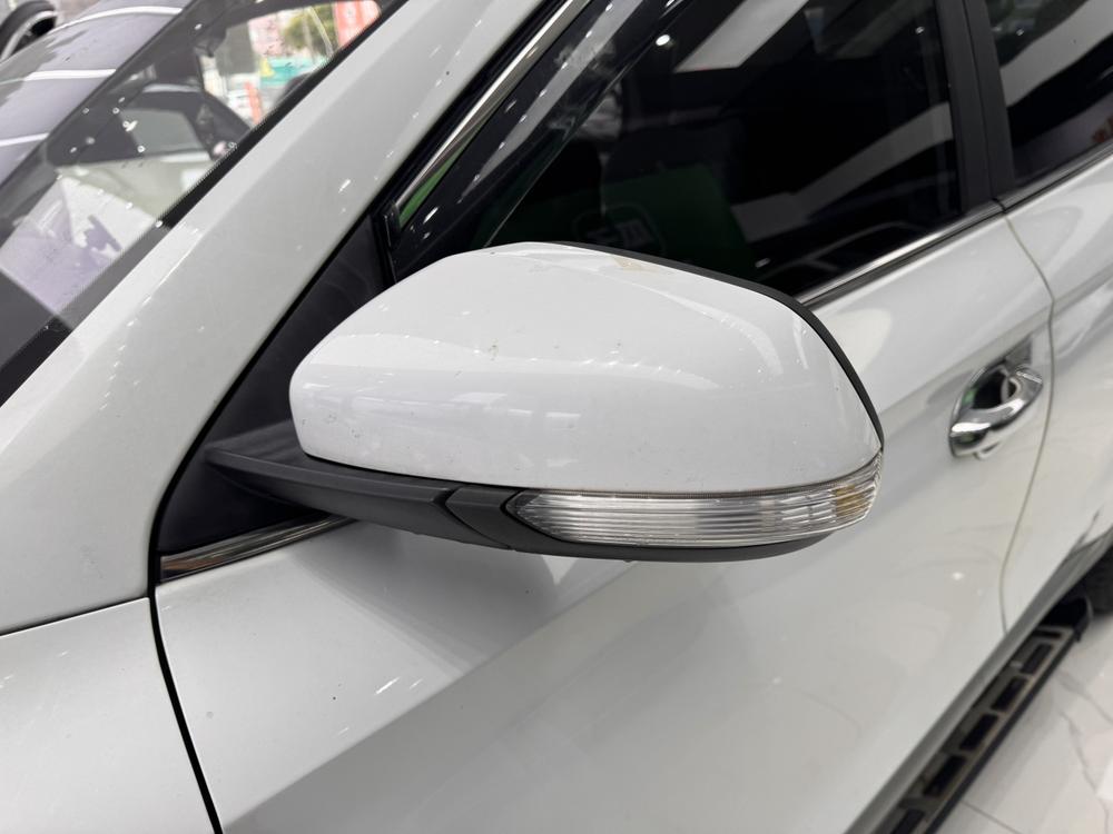 MG ZS 2017 #14 MG ZS 2017 car image #14