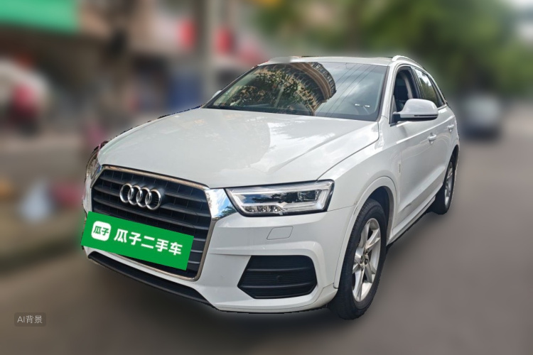 Audi Q3 2018 car image #2