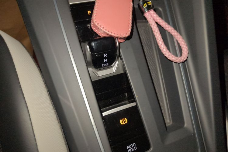 Volkswagen Golf 2021 immagine di auto #14