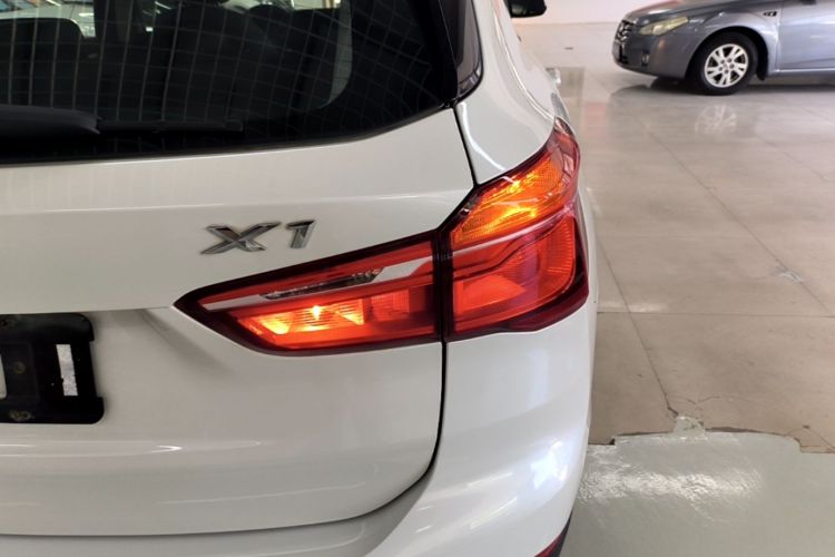 BMW X1 2017 car image #8