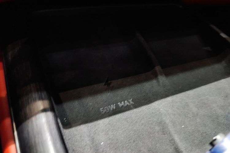 MI SU7 2025 immagine di auto #9